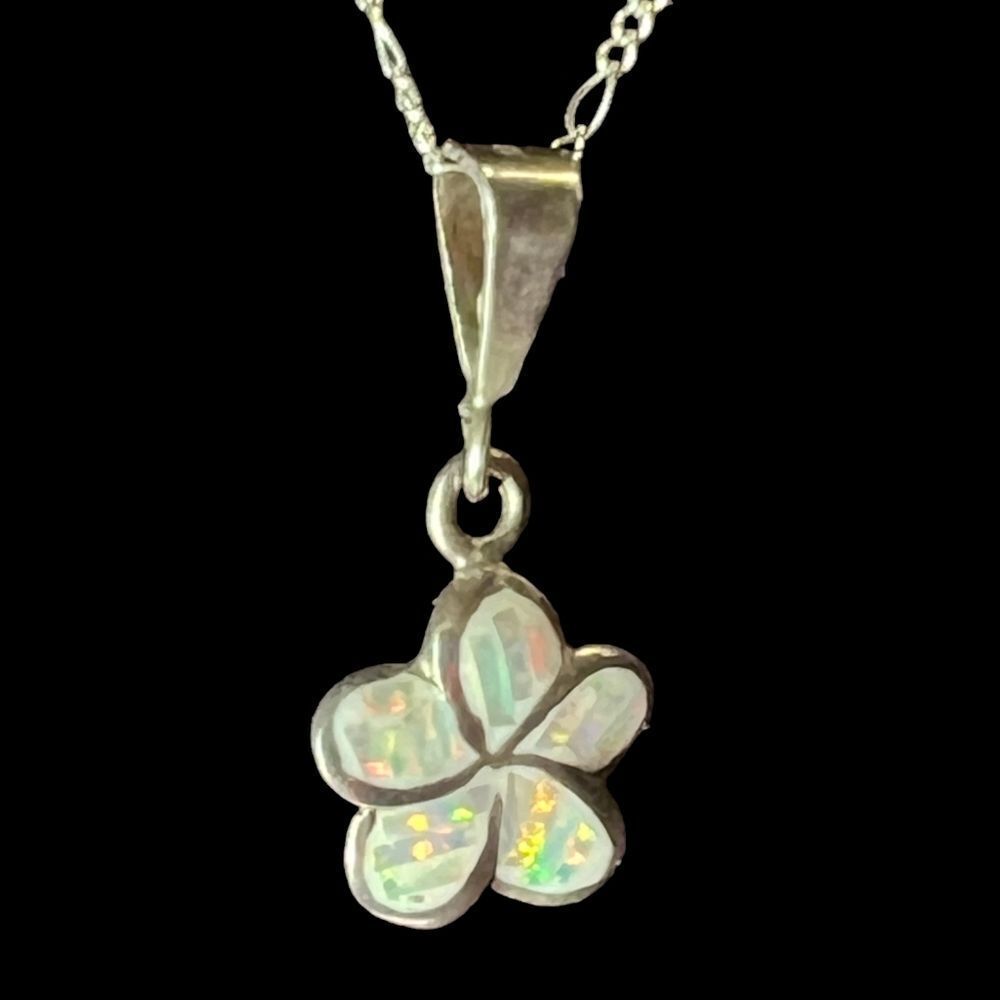 Vintage Y2K Steling Silver flower with Opal inlay